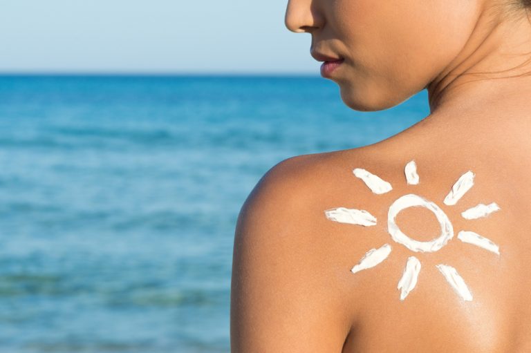 5-reasons-to-wear-sunscreen-skincare-products-facial-cleansers-for